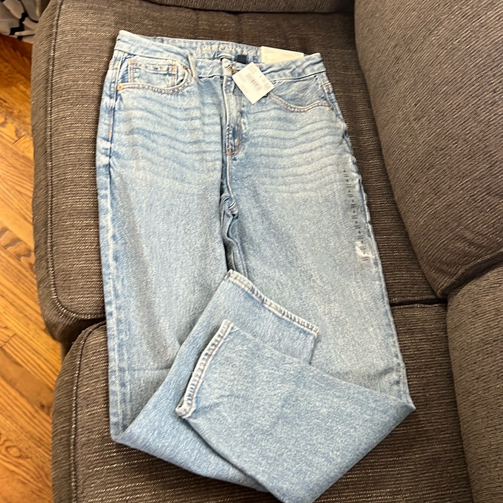 American eagle CURVY mom Jean